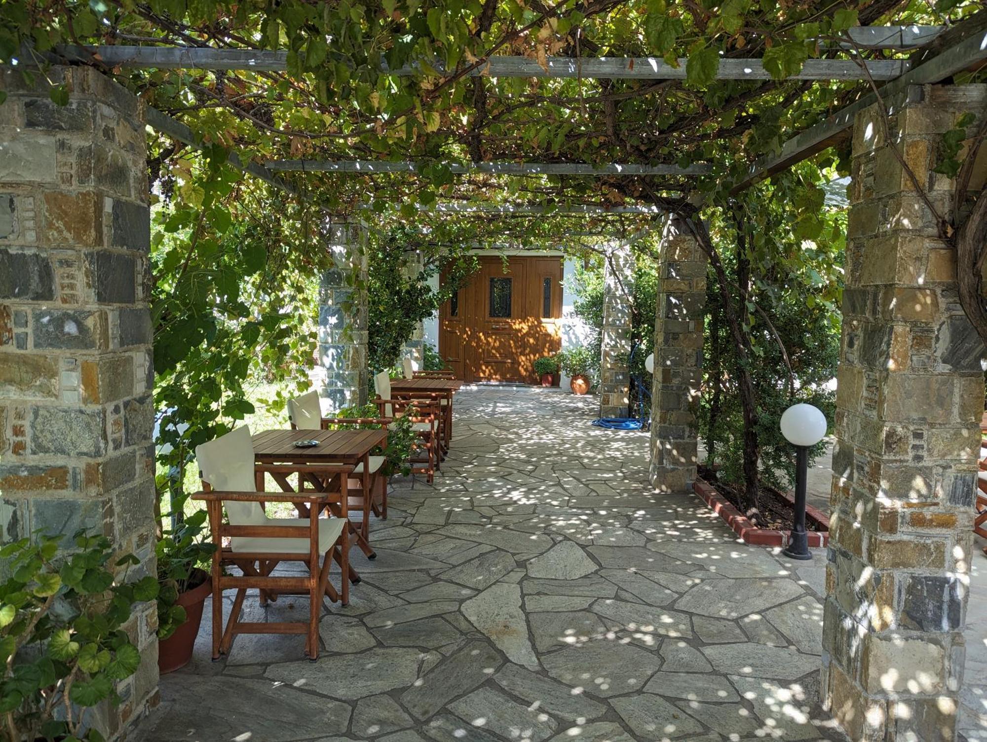 Guesthouse Christos Skopelos Town Ngoại thất bức ảnh