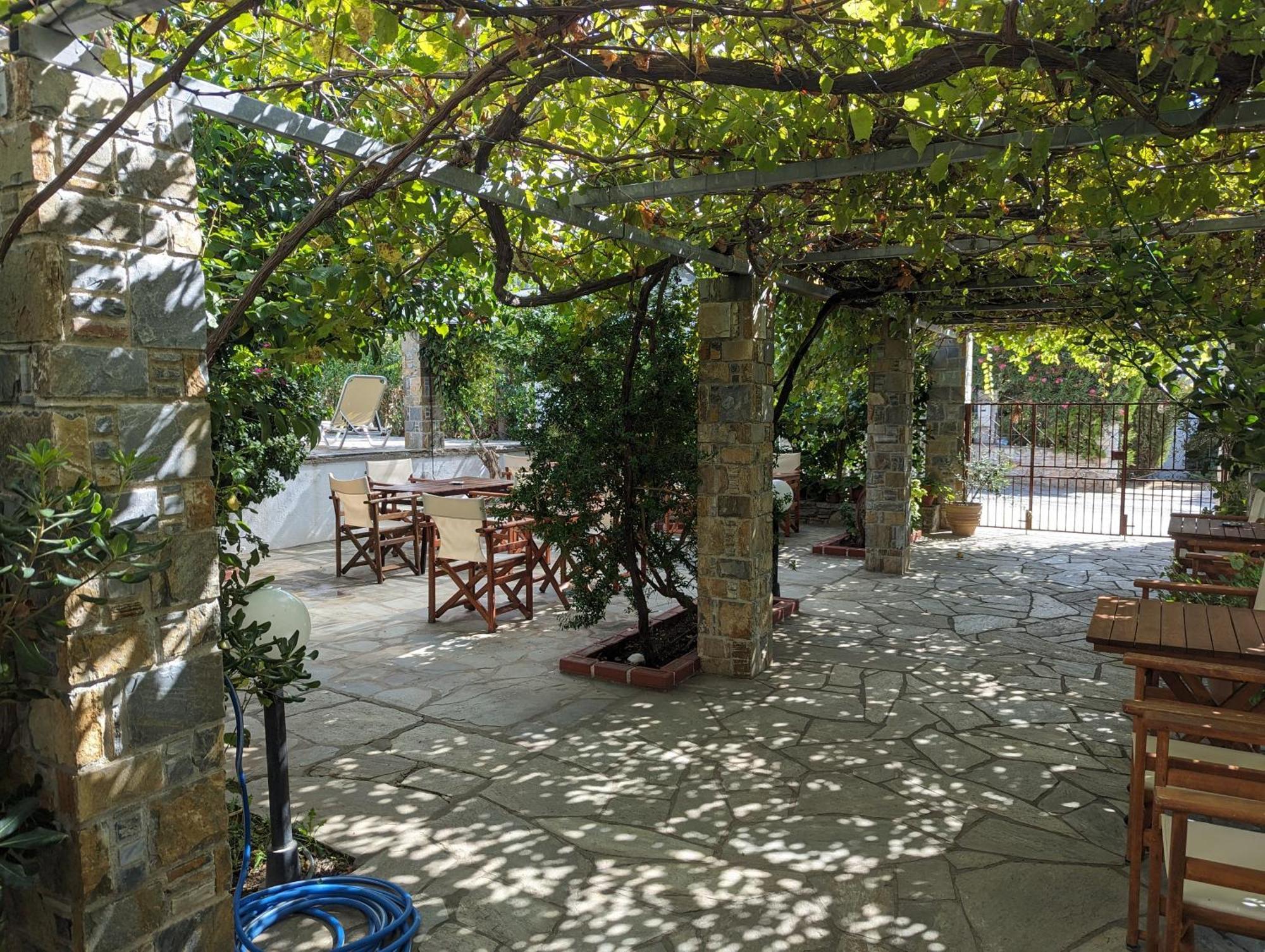 Guesthouse Christos Skopelos Town Ngoại thất bức ảnh