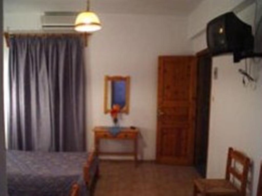 Guesthouse Christos Skopelos Town Phòng bức ảnh