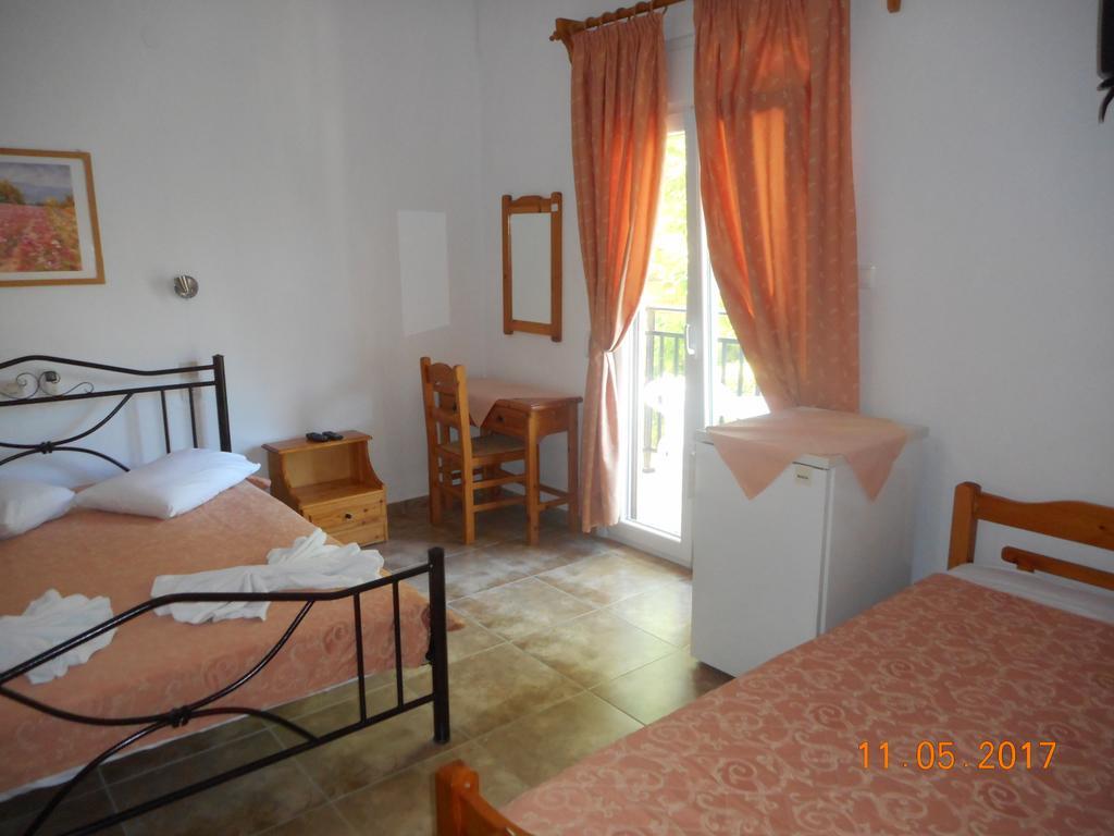 Guesthouse Christos Skopelos Town Ngoại thất bức ảnh